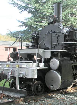 US Plywood #11 at Snoqualmie in 2004 - photo by Jon Davis